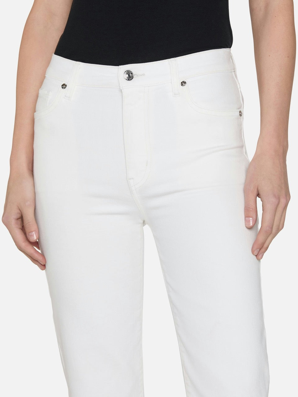 Frame  Le Sleek Straight Jeans