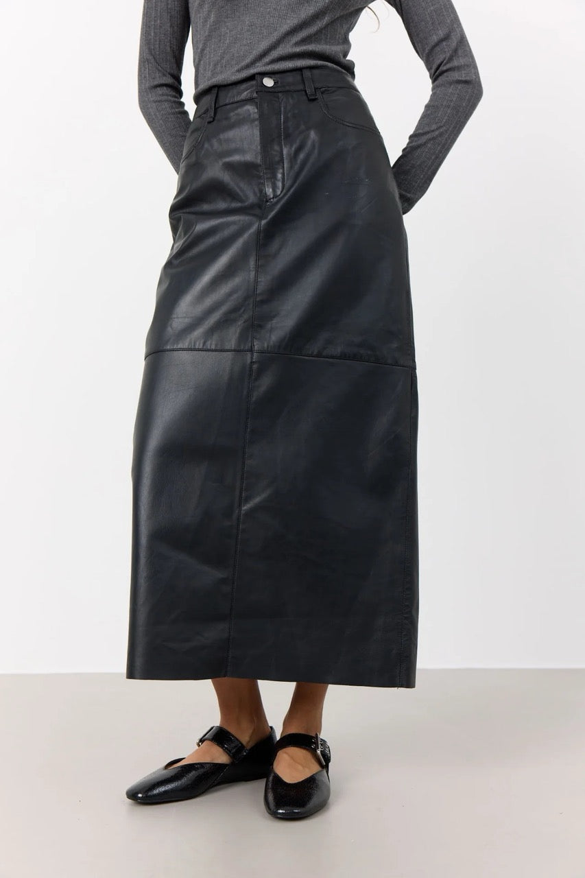 Levete LR Globa 34 leather skirt