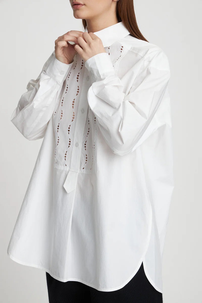 Stella Nova Oversized blouse with embroideries